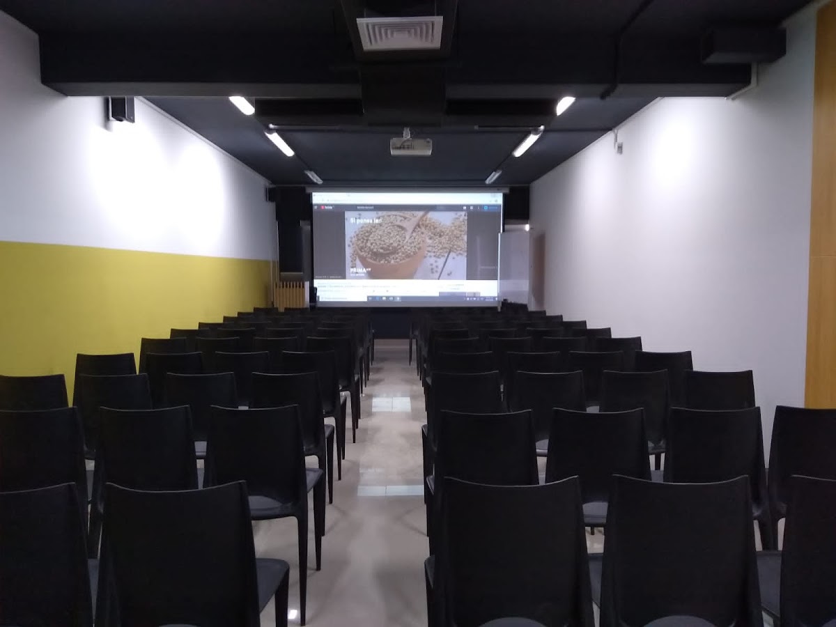 SUMMA - ALQUILER SALAS DE CAPACITACIÓNY AUDITORIOS